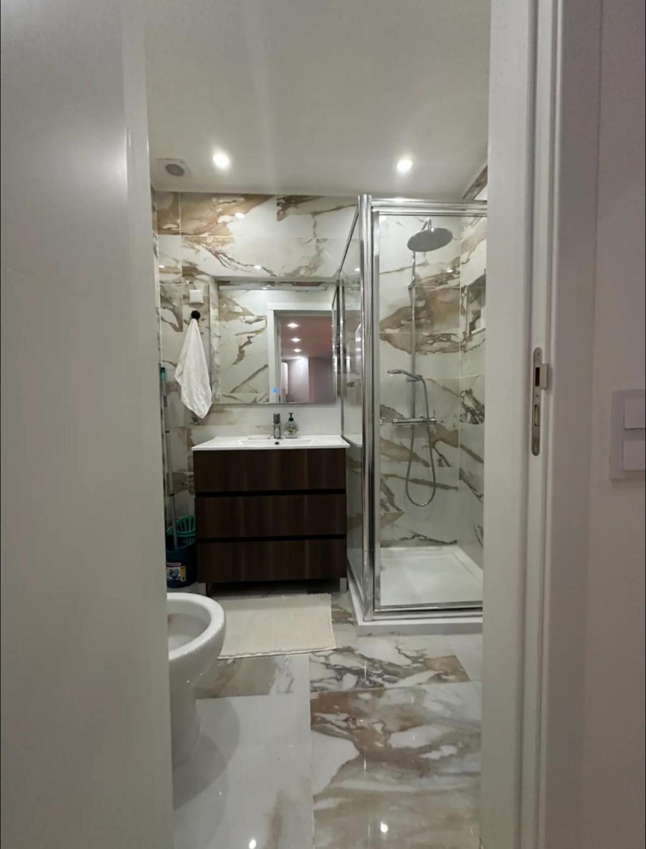 Sea View Apartment & 4 Minutes Walk To The Beach Paço de Arcos Exterior foto